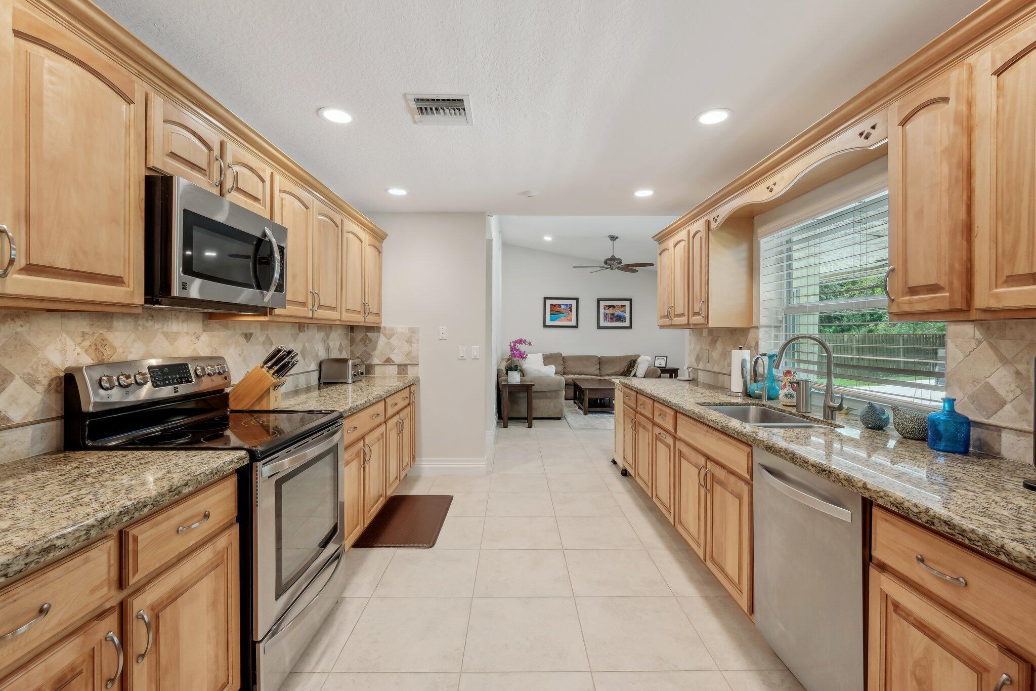 6085 Elmwood Drive