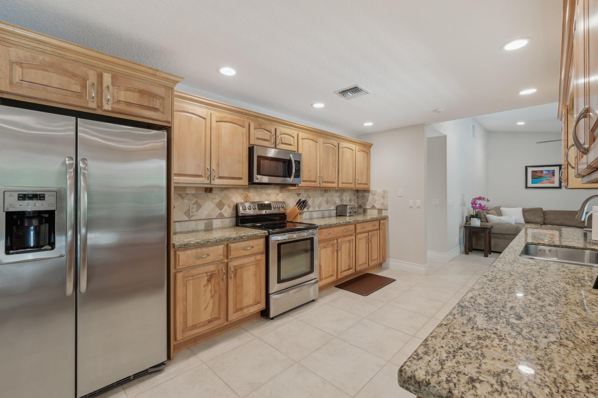 6085 Elmwood Drive