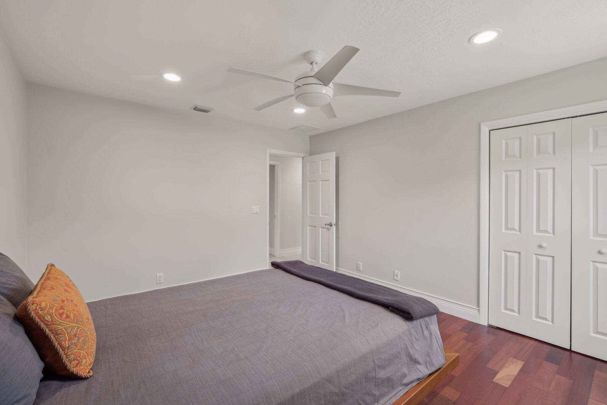 6085 Elmwood Drive