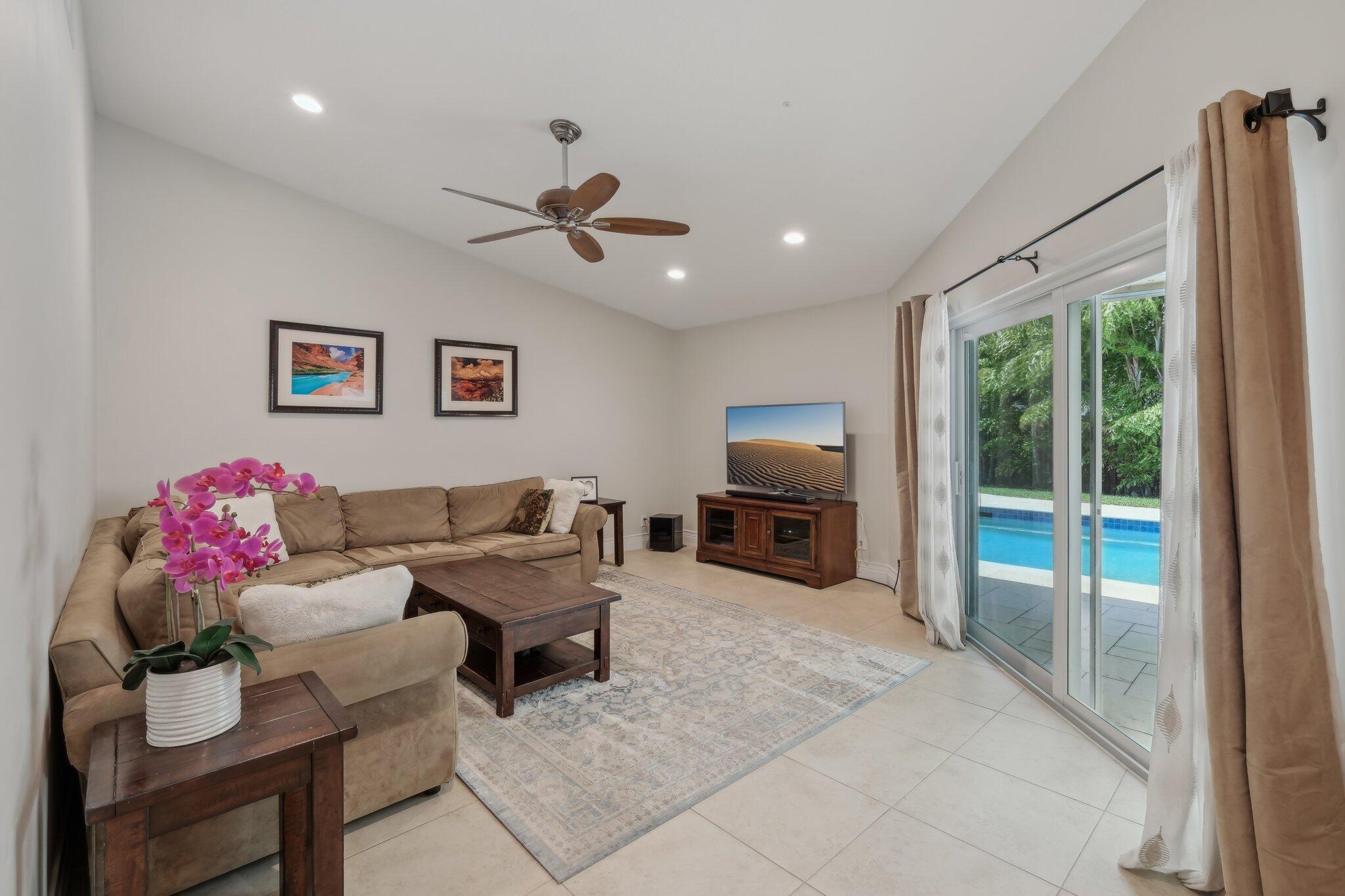 6085 Elmwood Drive