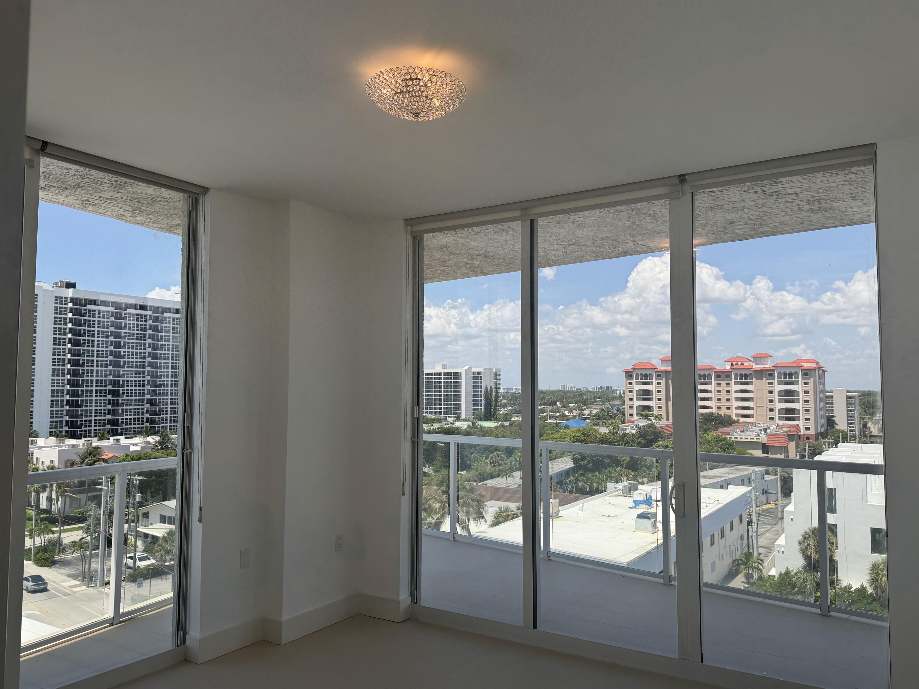 704 N Ocean Boulevard 701