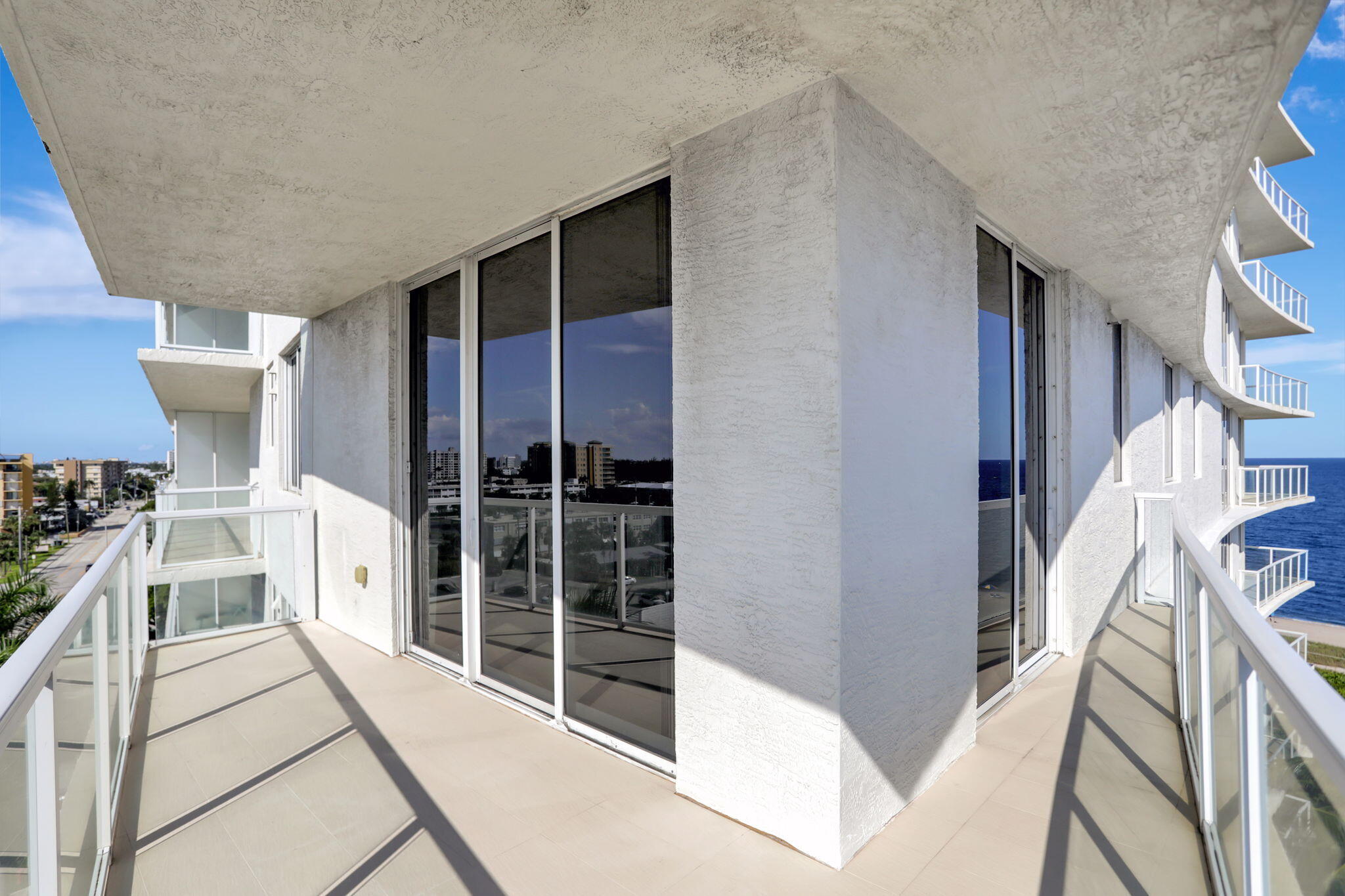 704 N Ocean Boulevard 701