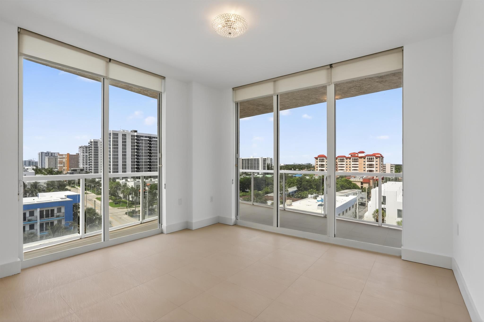 704 N Ocean Boulevard 701