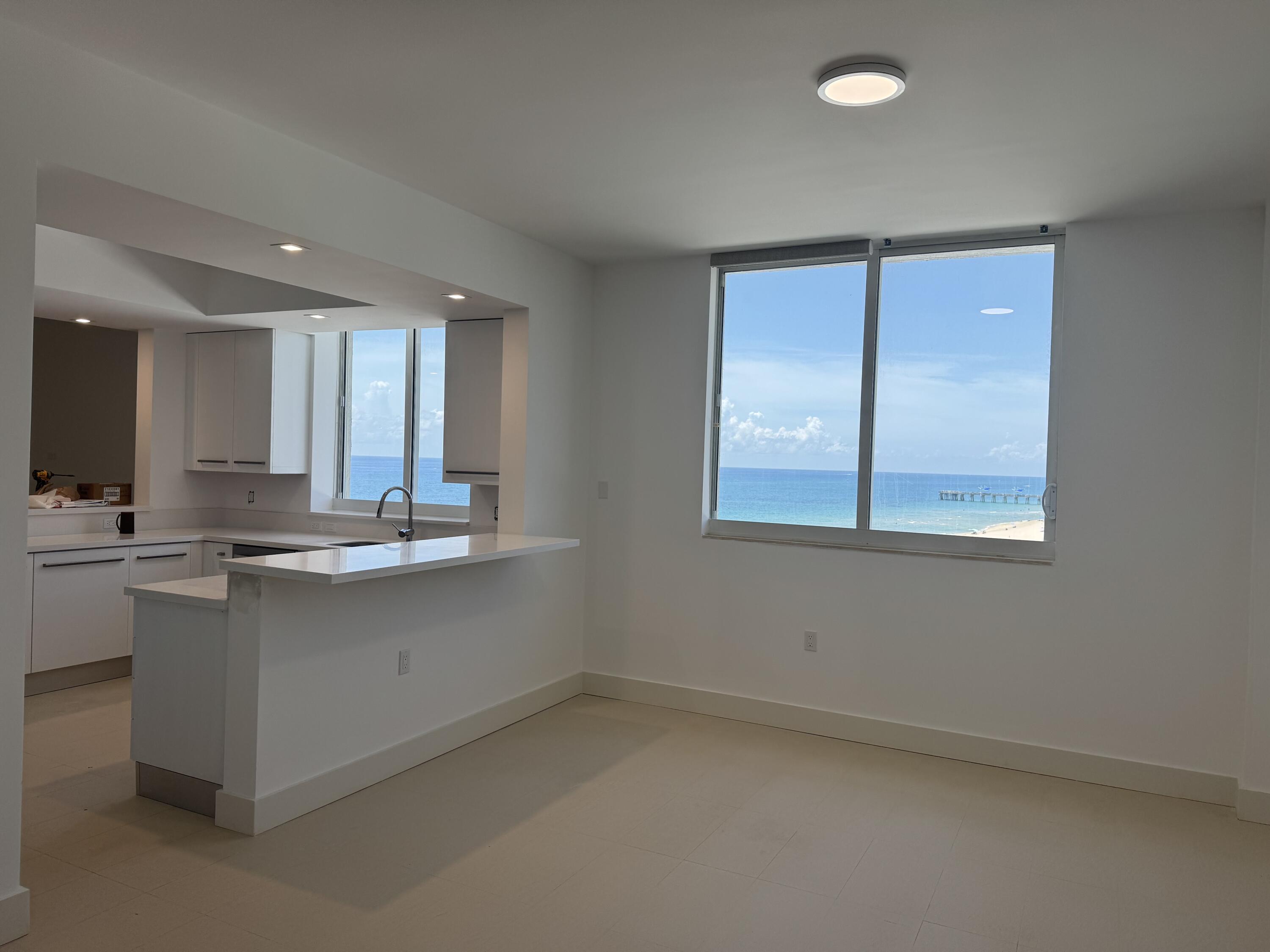 704 N Ocean Boulevard 701
