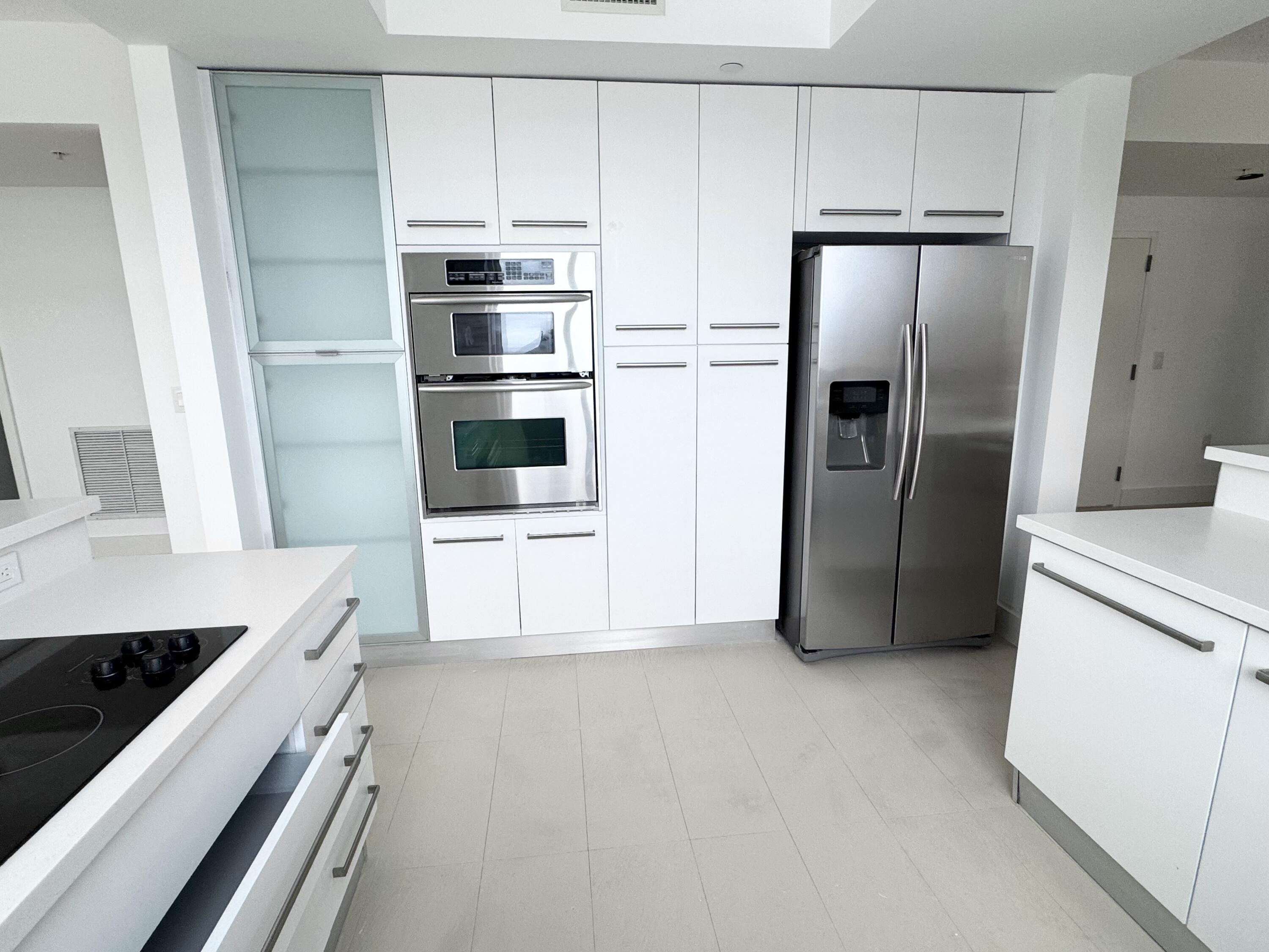 704 N Ocean Boulevard 701