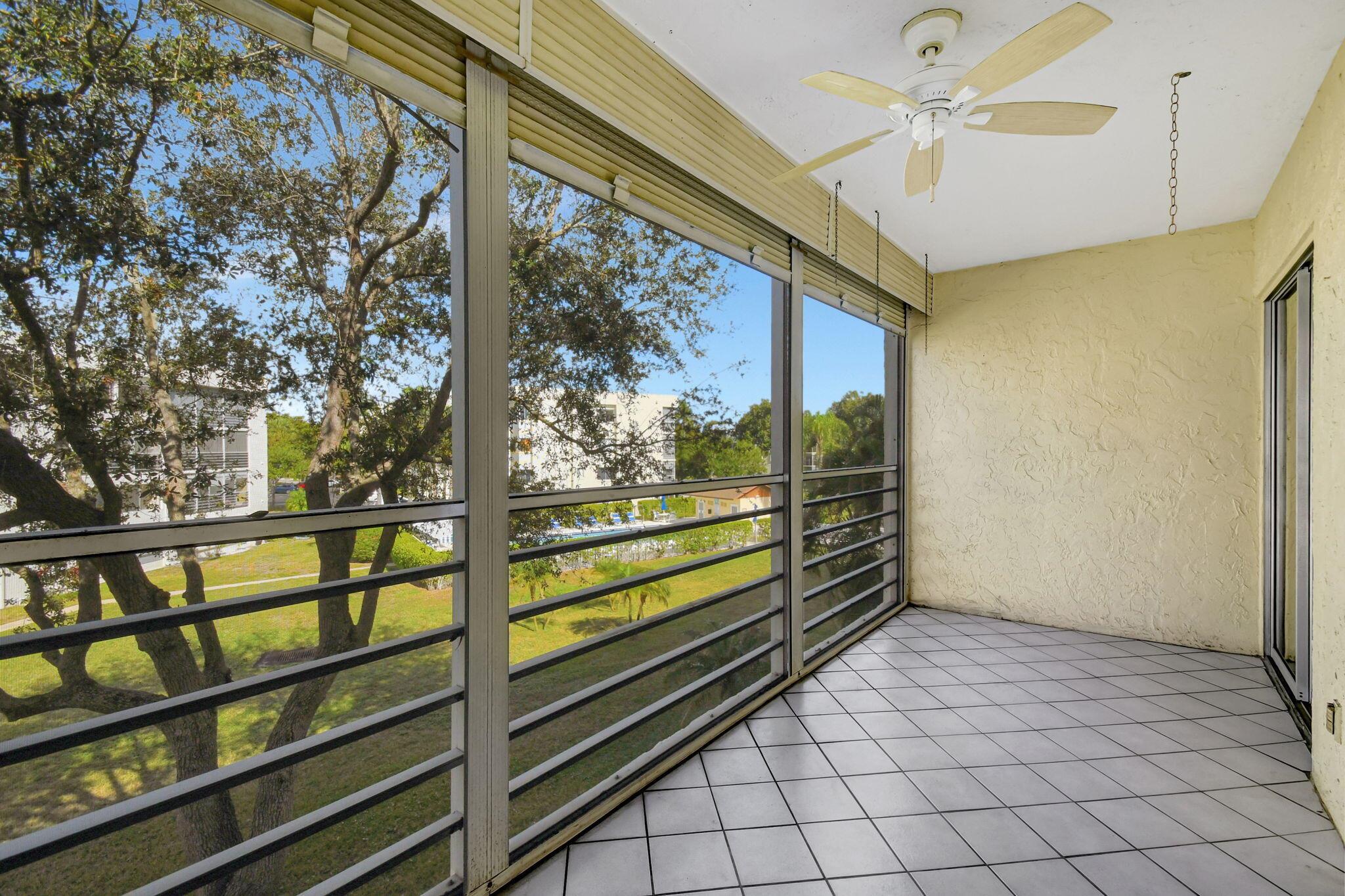3186 Via Poinciana Drive 304