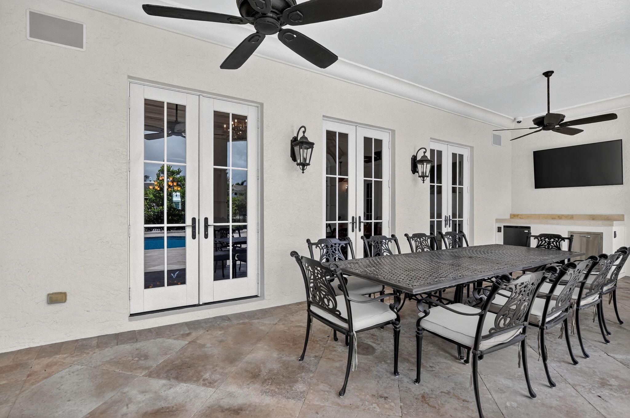 377 E Coconut Palm Road