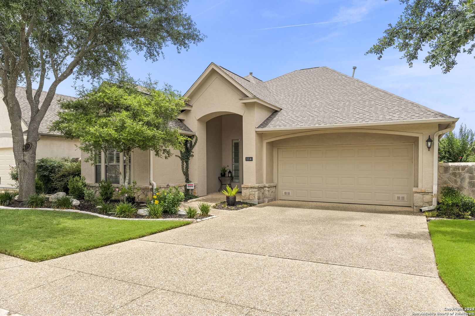 114 Garden Trace