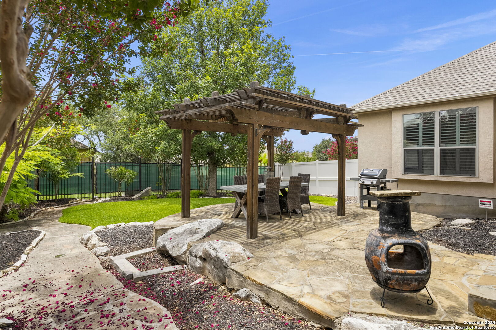 114 Garden Trace