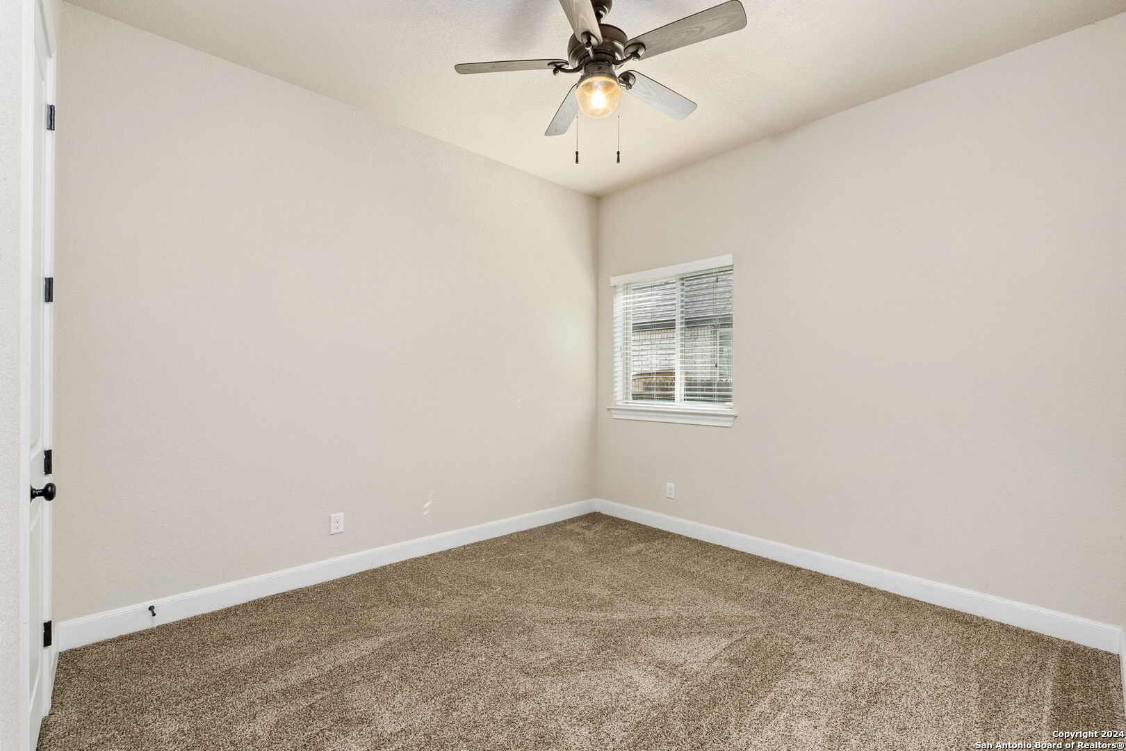 8811 SHADY GATE