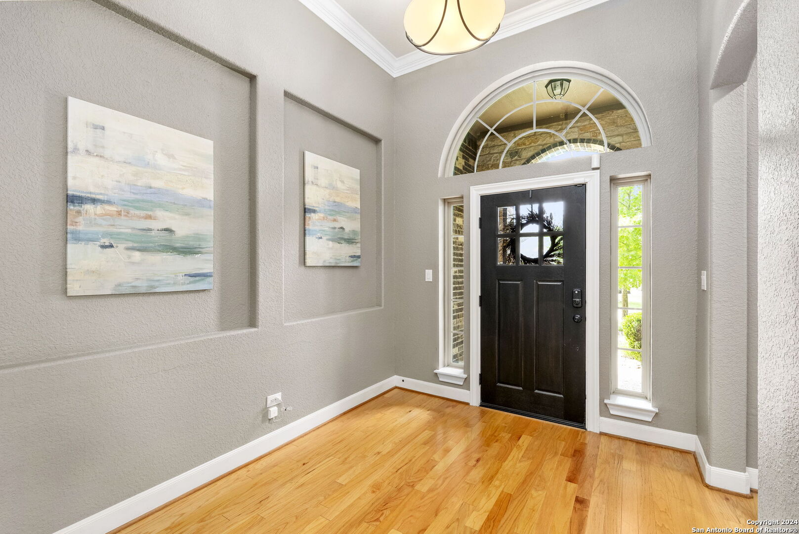 8811 SHADY GATE