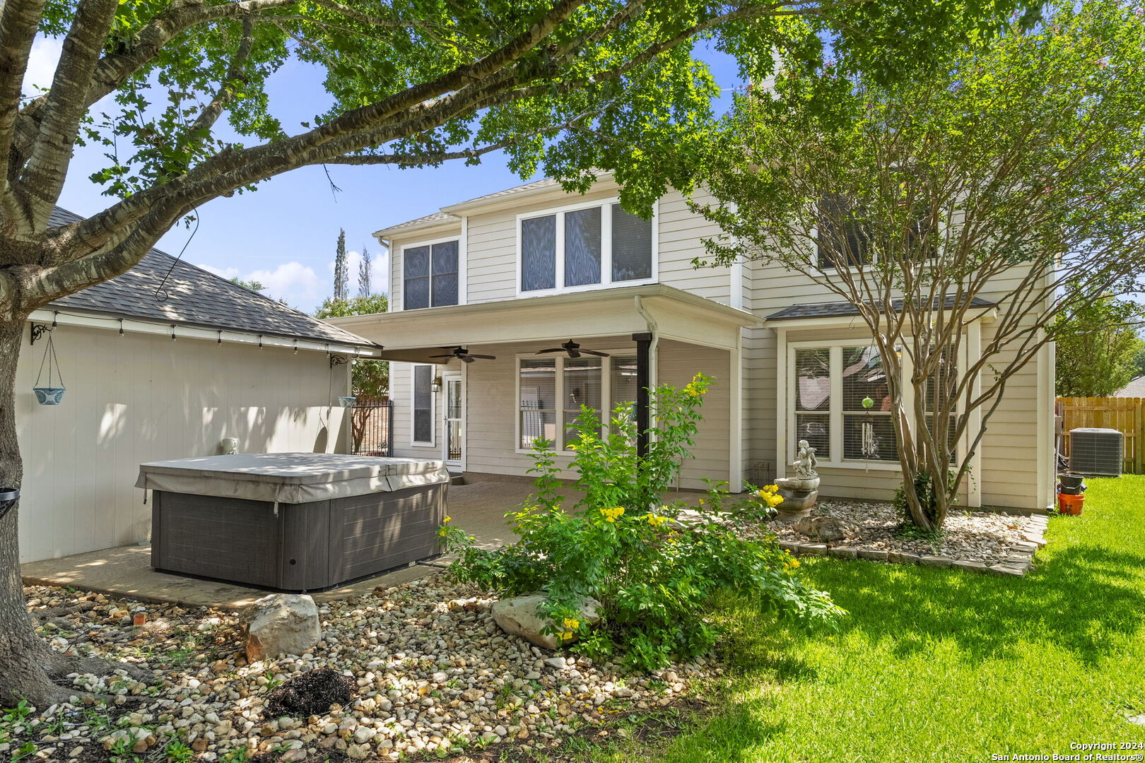 1743 Oak Sprawl