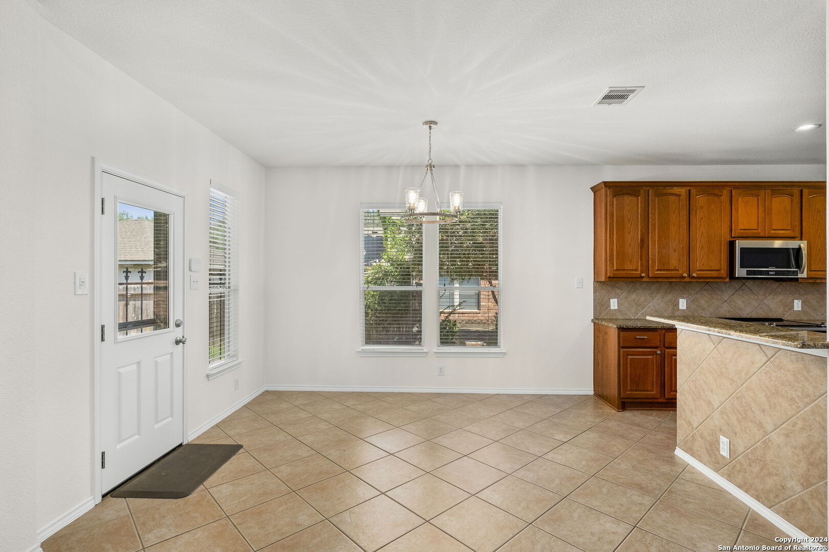 1743 Oak Sprawl