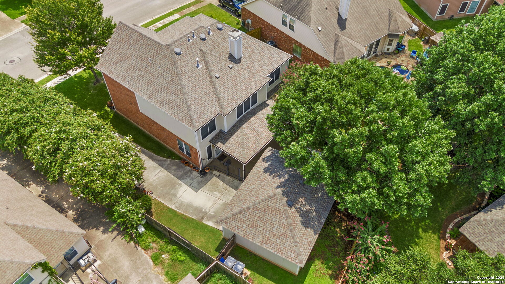 1743 Oak Sprawl