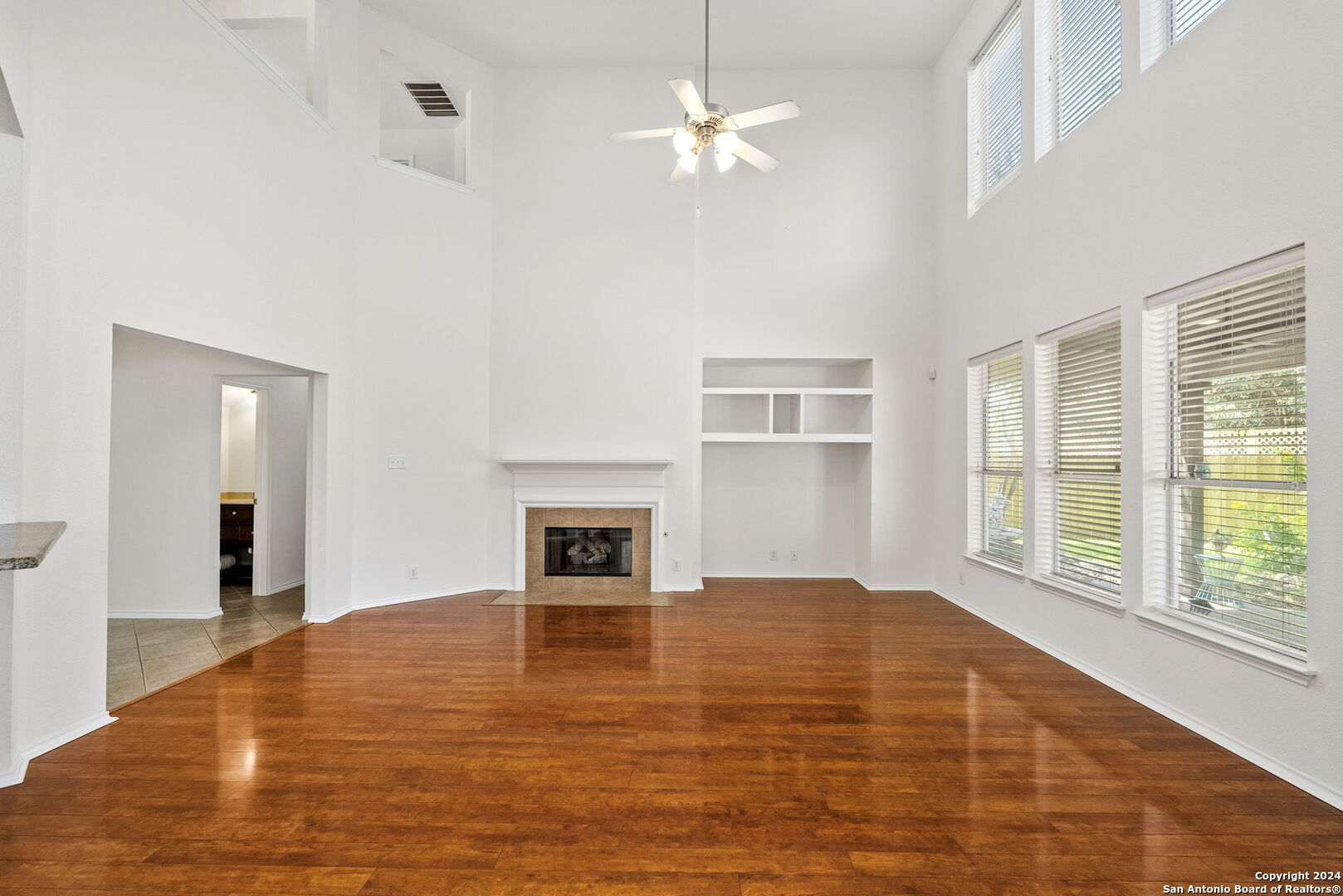 1743 Oak Sprawl