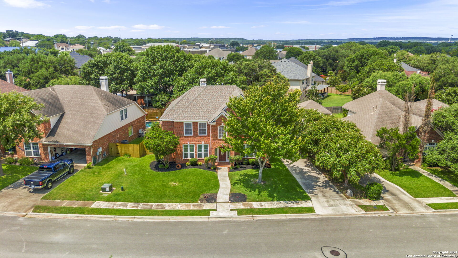1743 Oak Sprawl