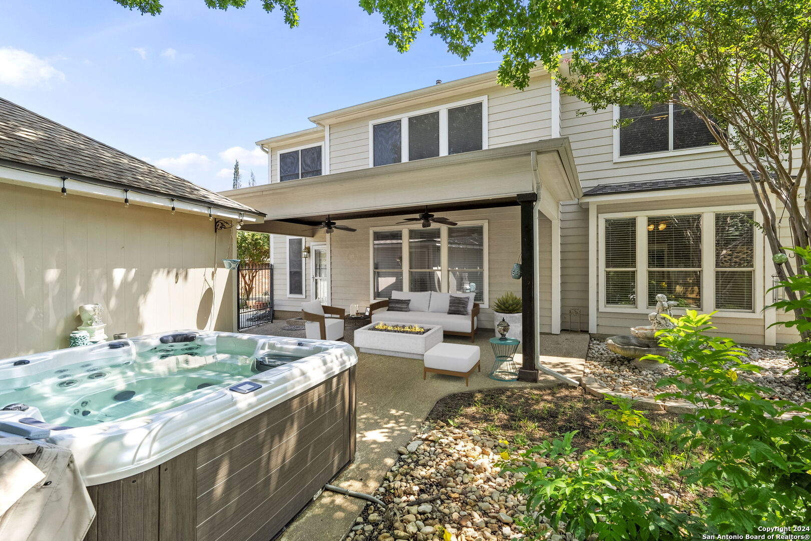 1743 Oak Sprawl