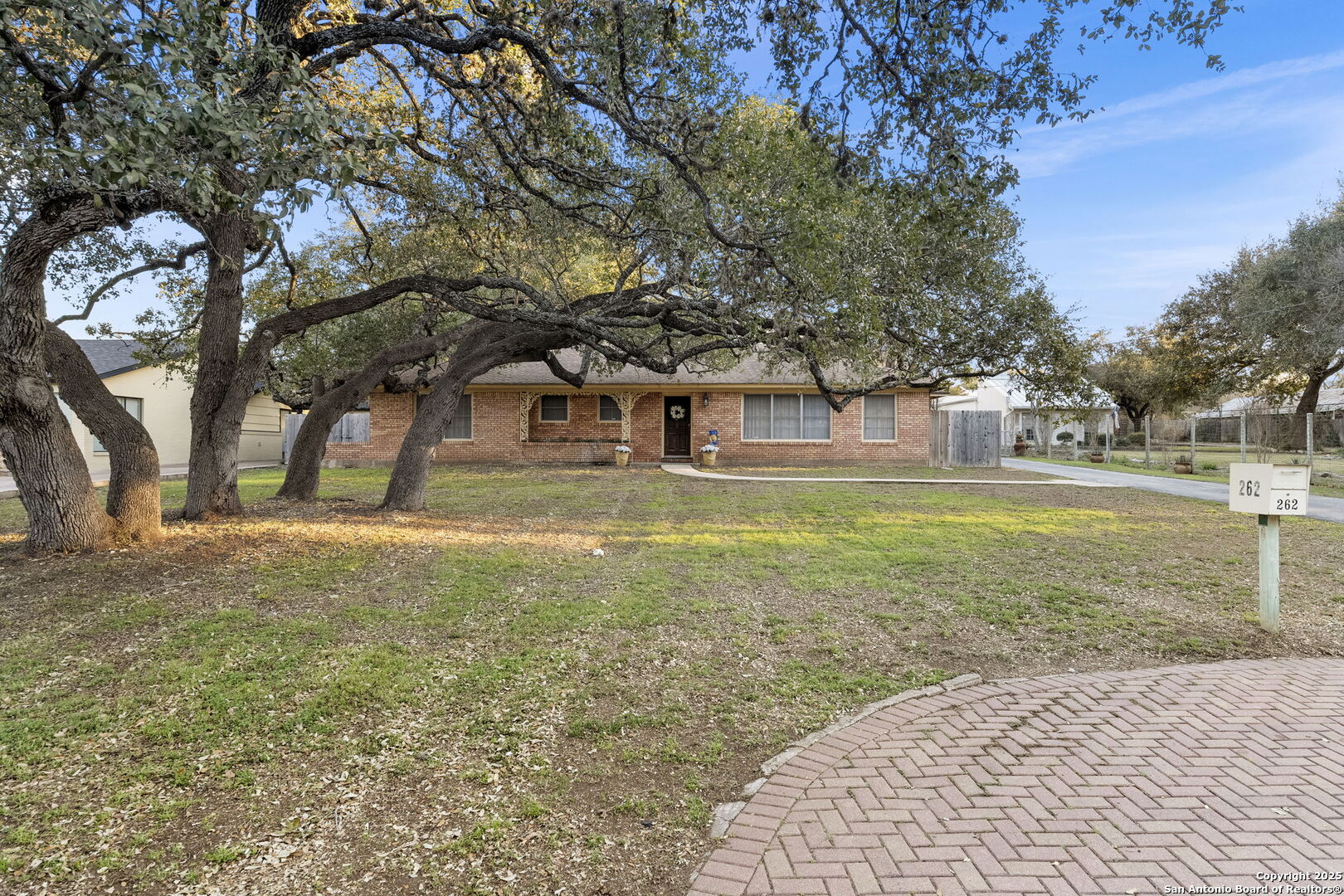 262 Rockhill Dr
