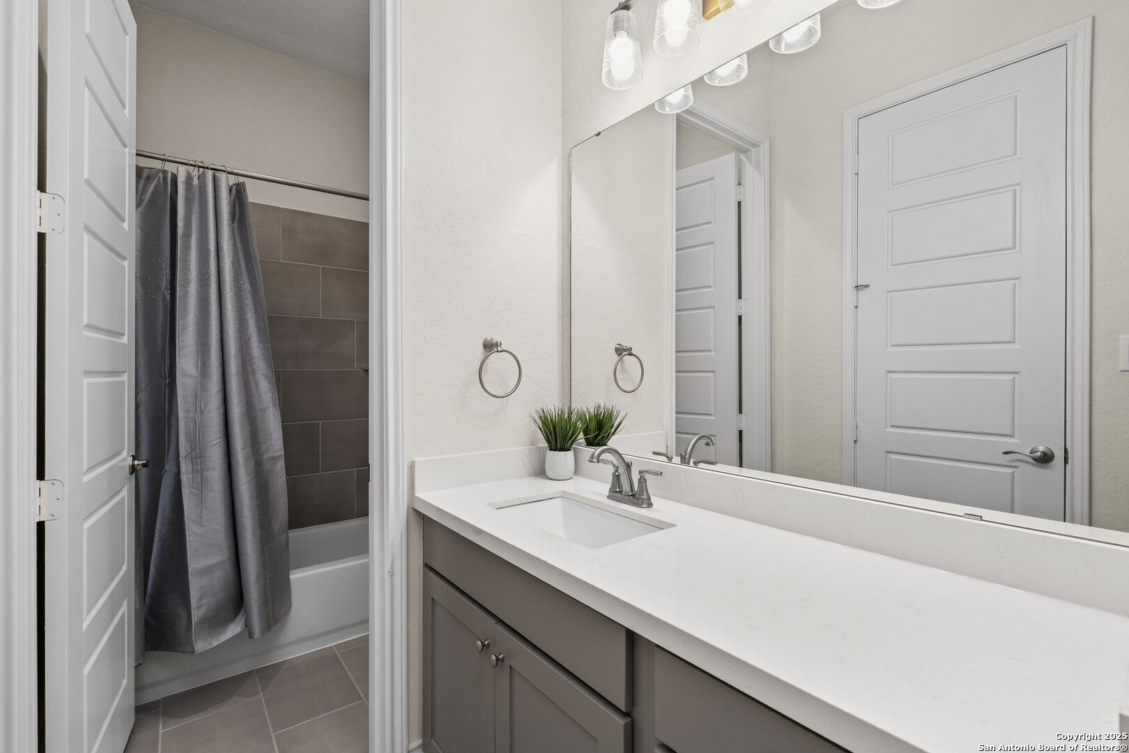 9024 Beacon Ridge