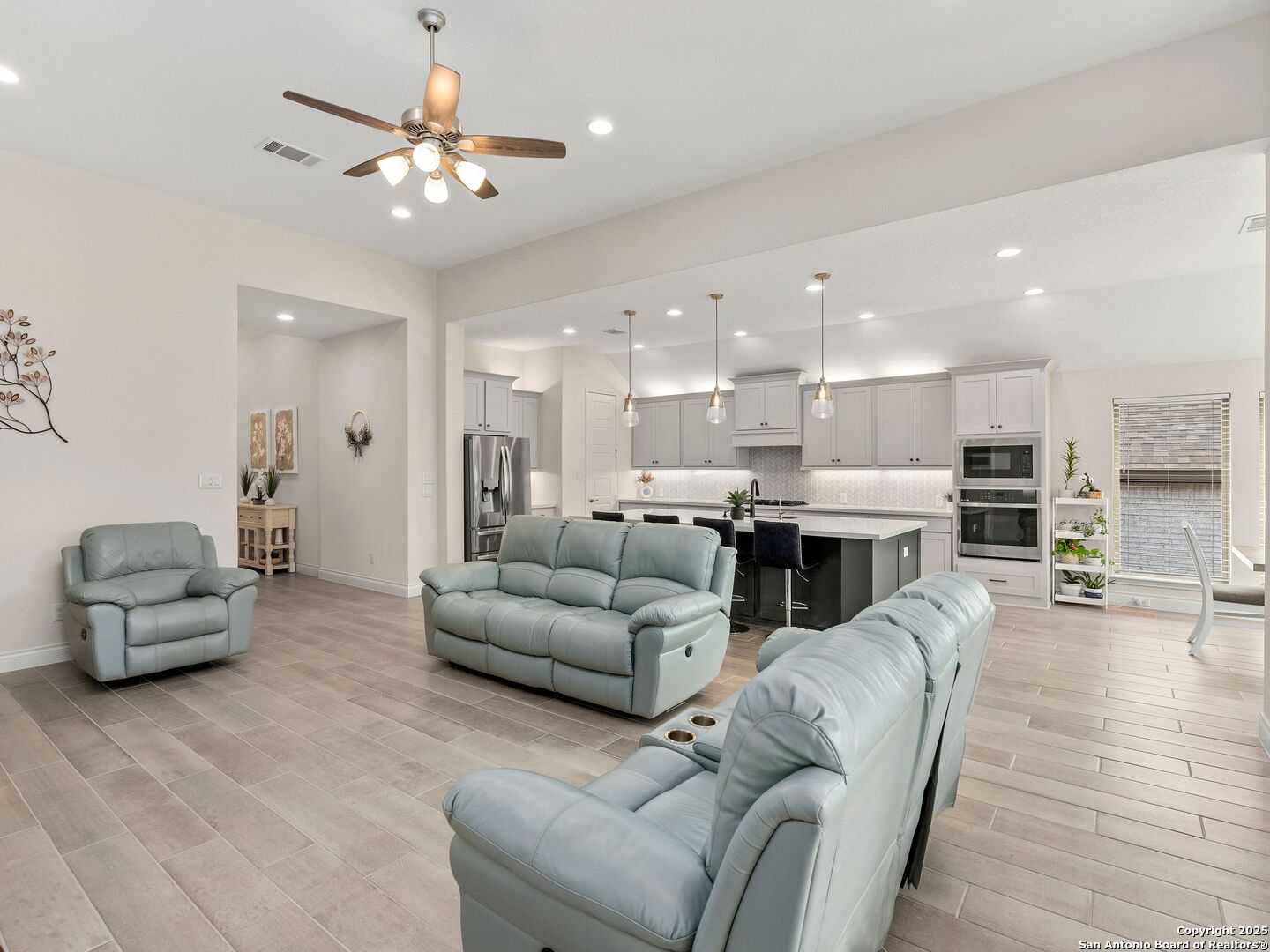 9024 Beacon Ridge