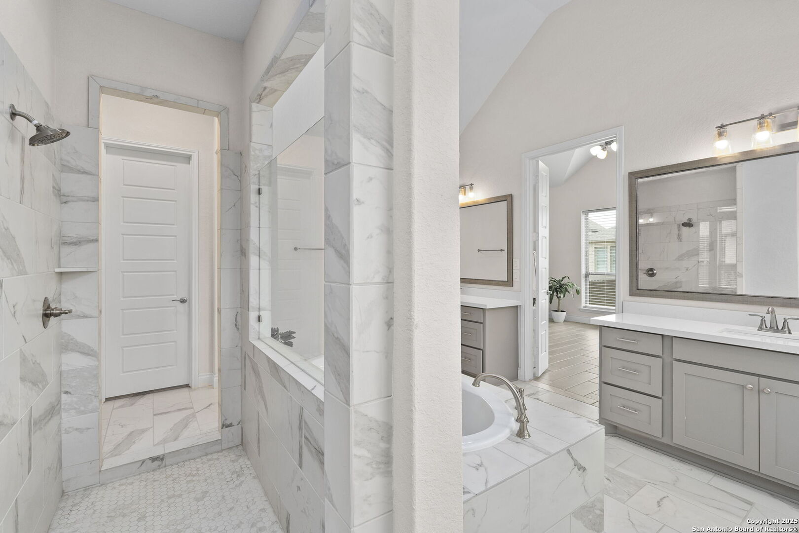 9024 Beacon Ridge