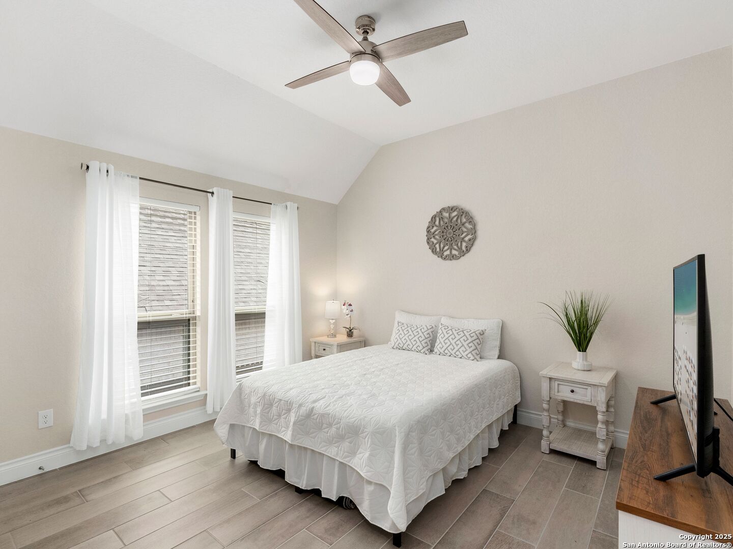 9024 Beacon Ridge