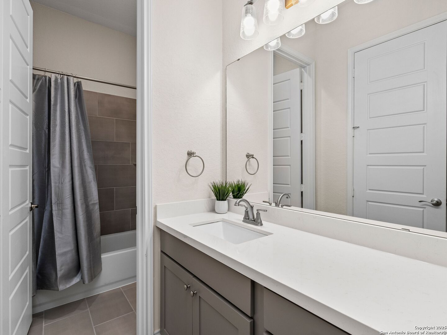 9024 Beacon Ridge