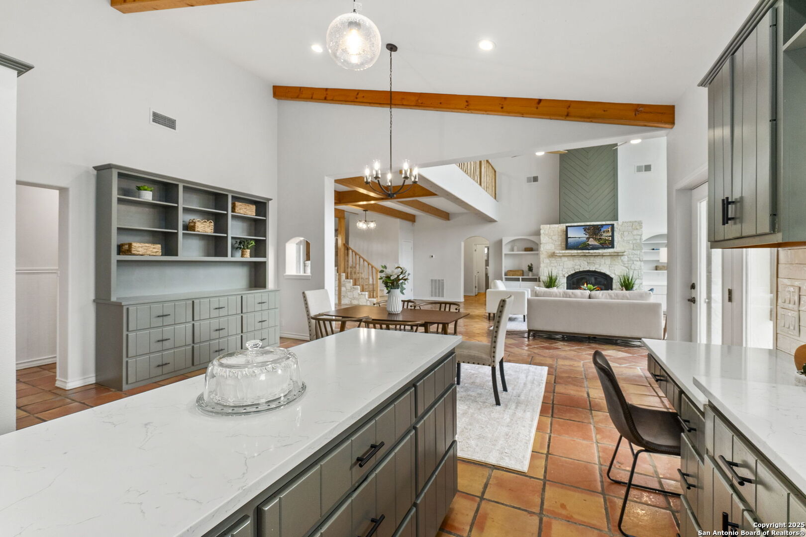 1042 Flagstone Dr