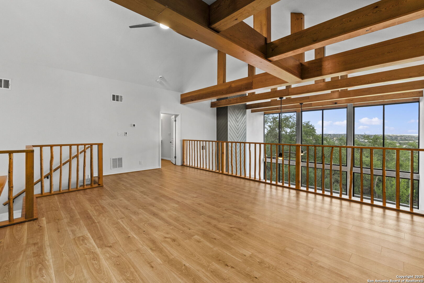 1042 Flagstone Dr