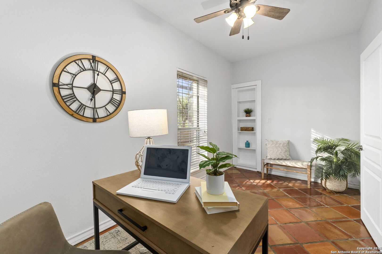 1042 Flagstone Dr