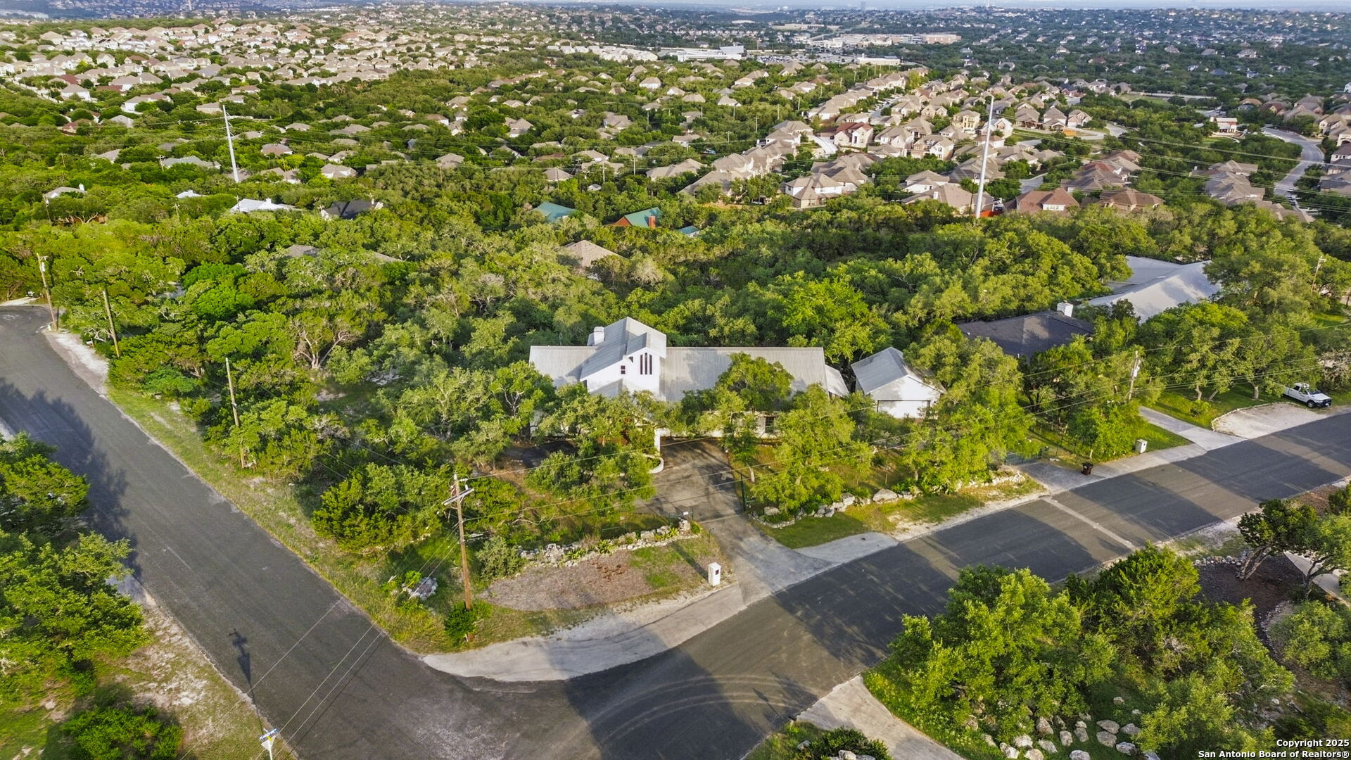 1042 Flagstone Dr