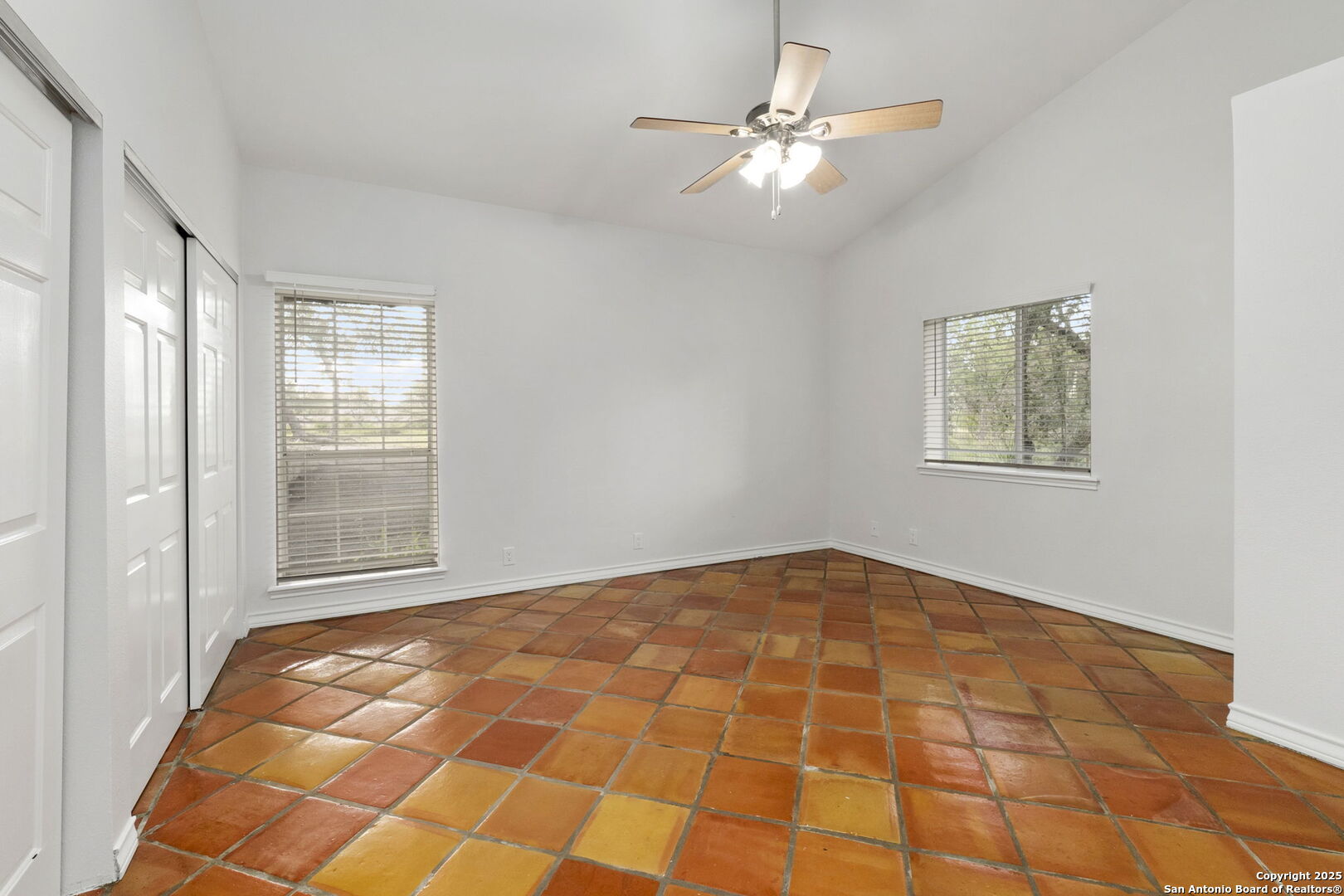 1042 Flagstone Dr