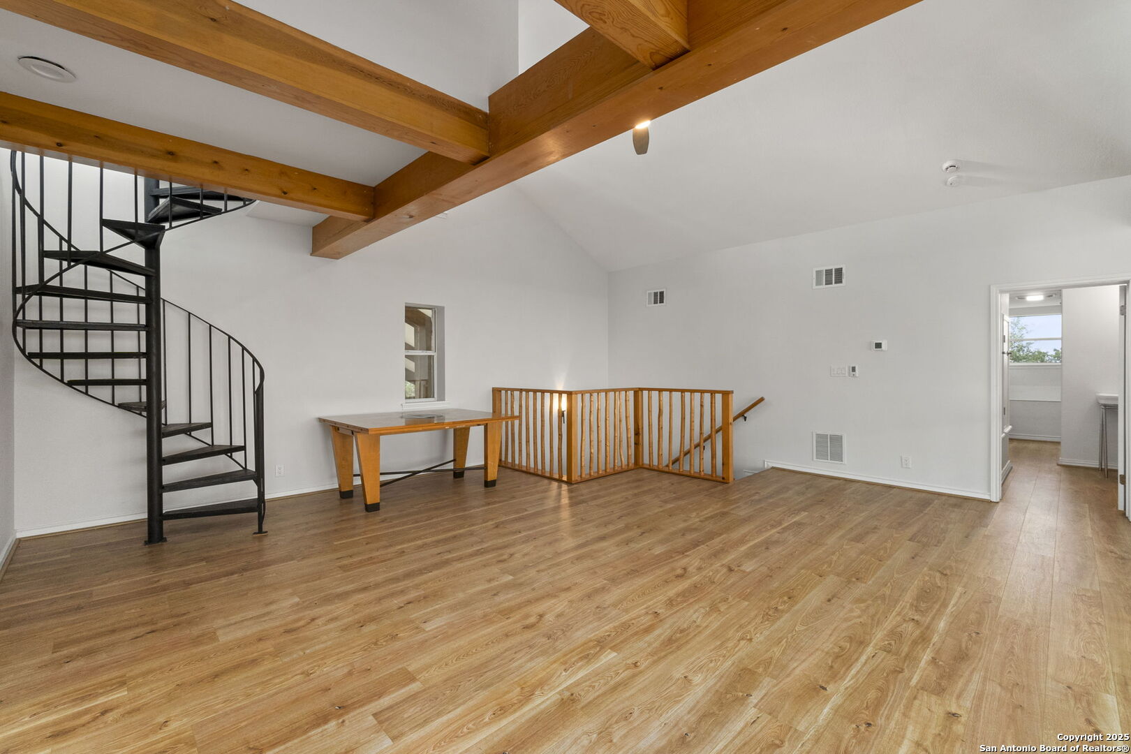 1042 Flagstone Dr