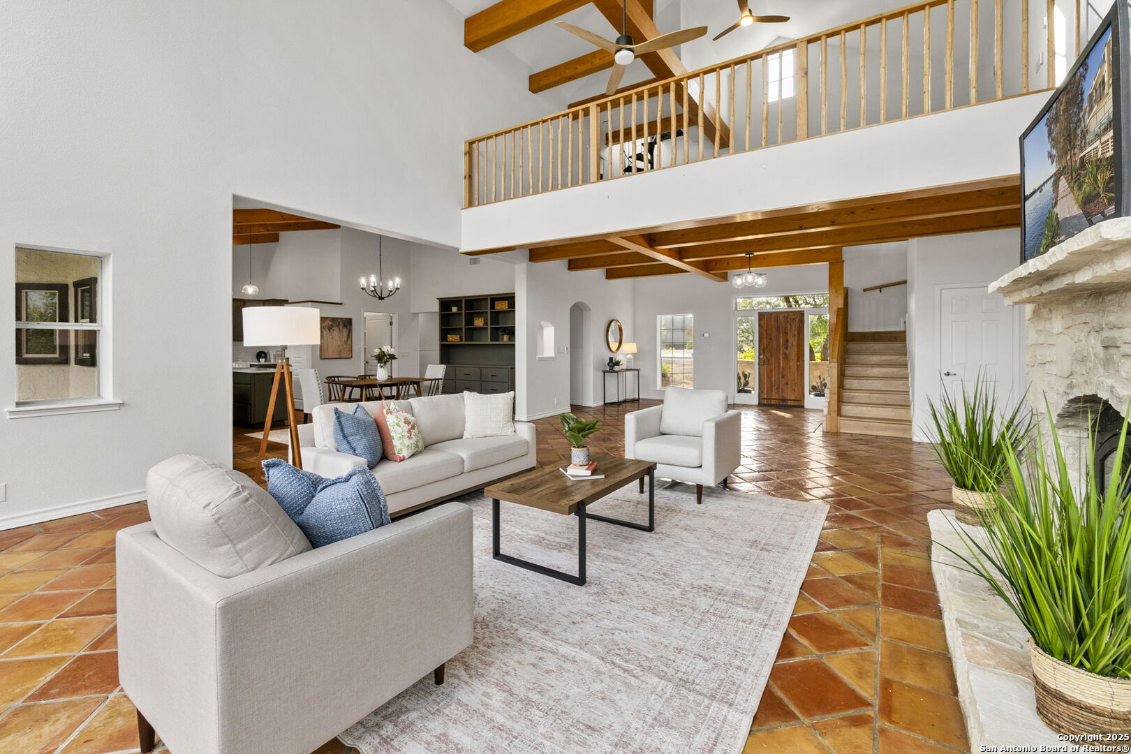 1042 Flagstone Dr