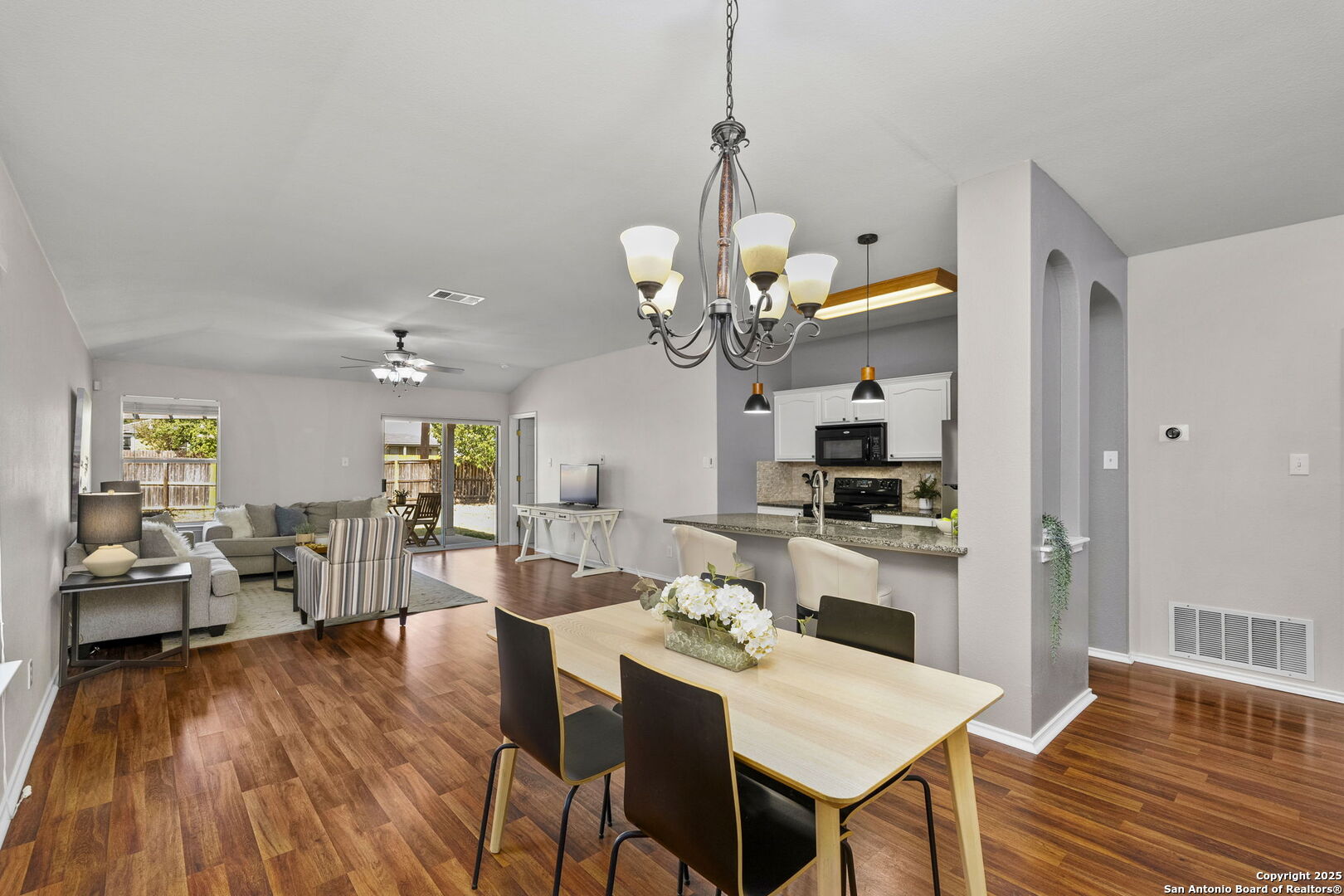 3265 SWALLOW POINTE
