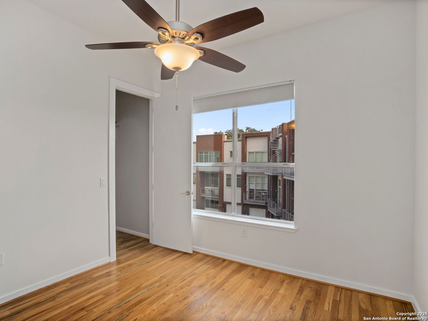 1126 E quincy