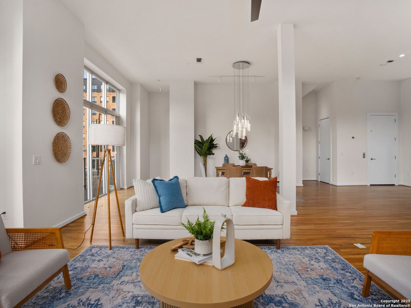 1126 E quincy