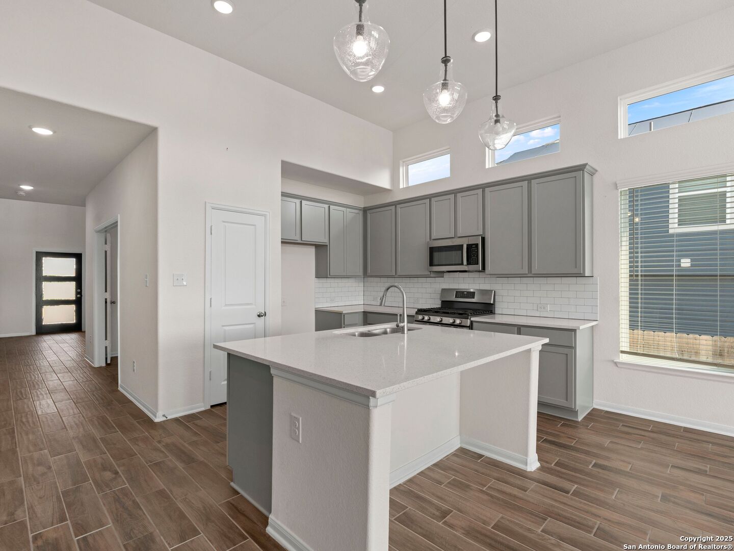6288 Black Butte