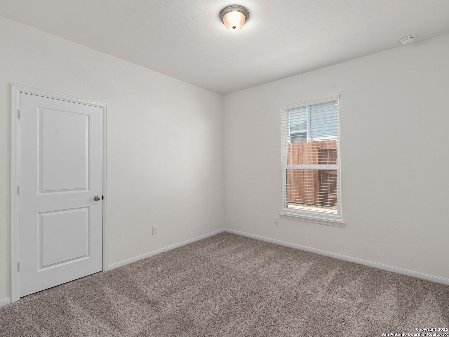 6288 Black Butte