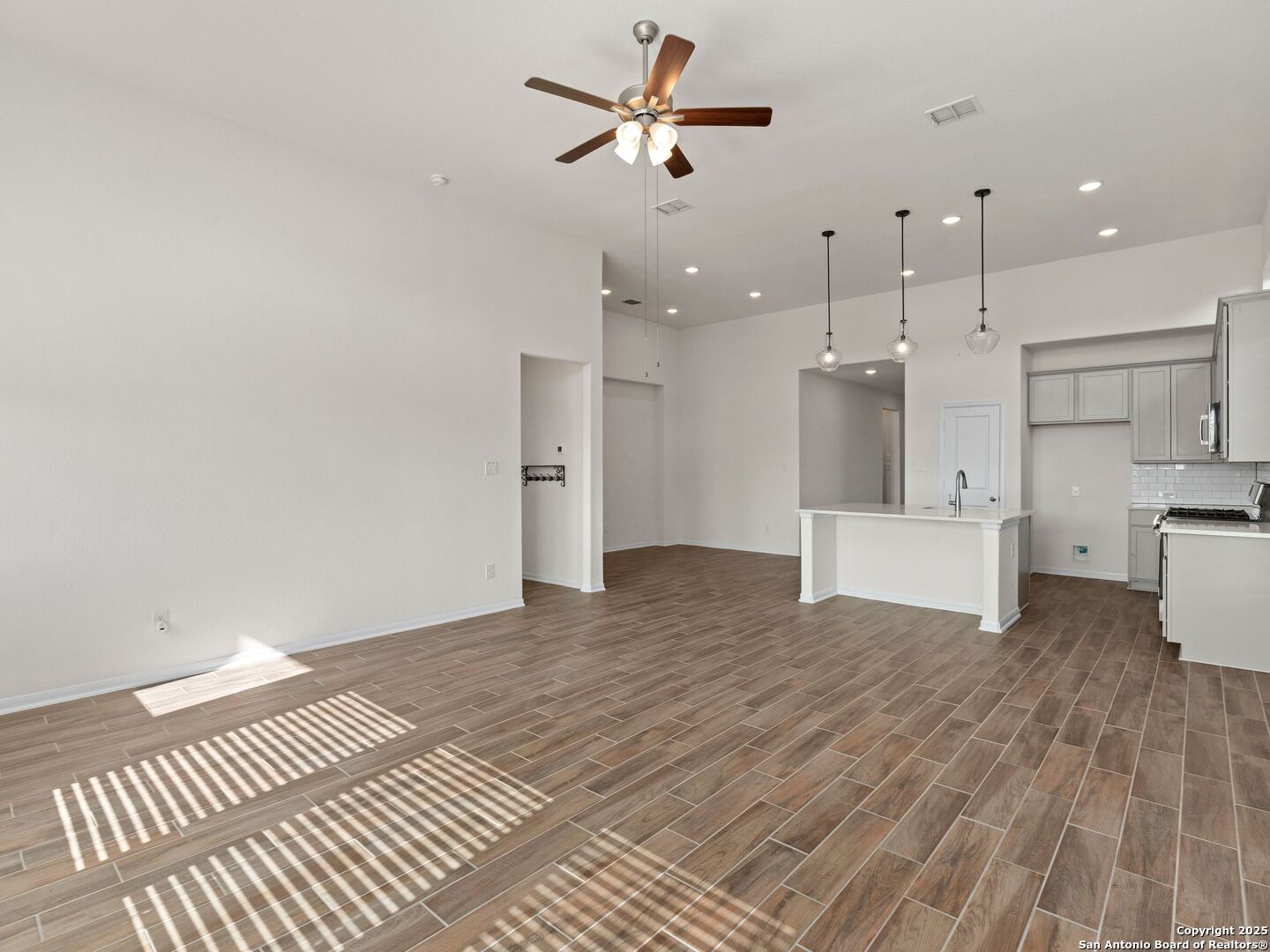 6288 Black Butte