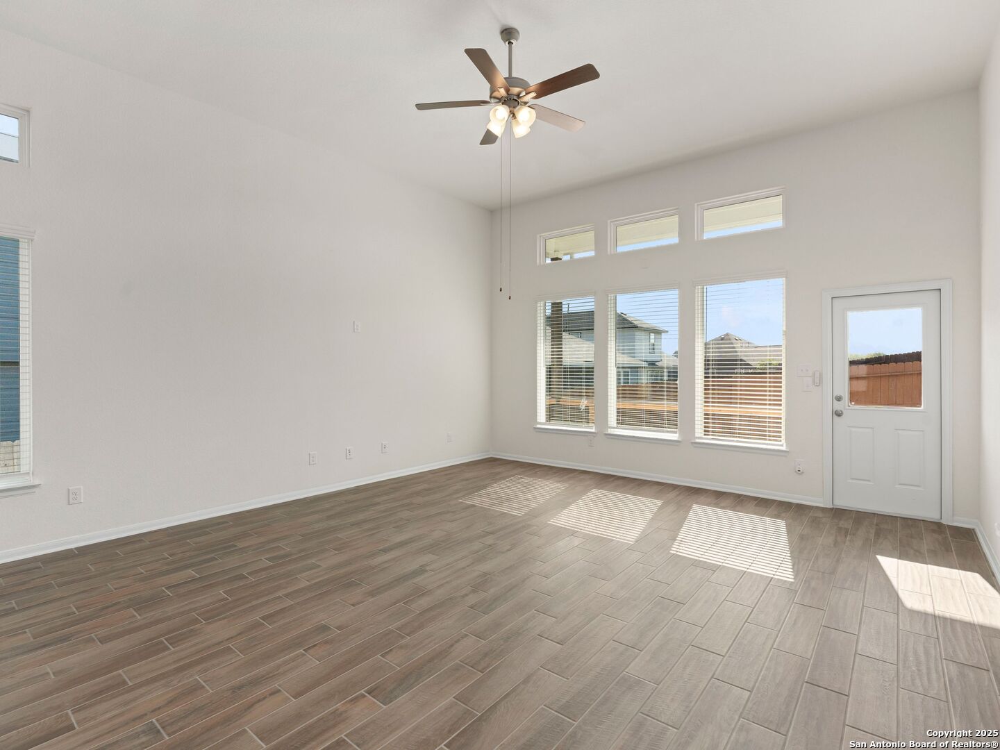 6288 Black Butte