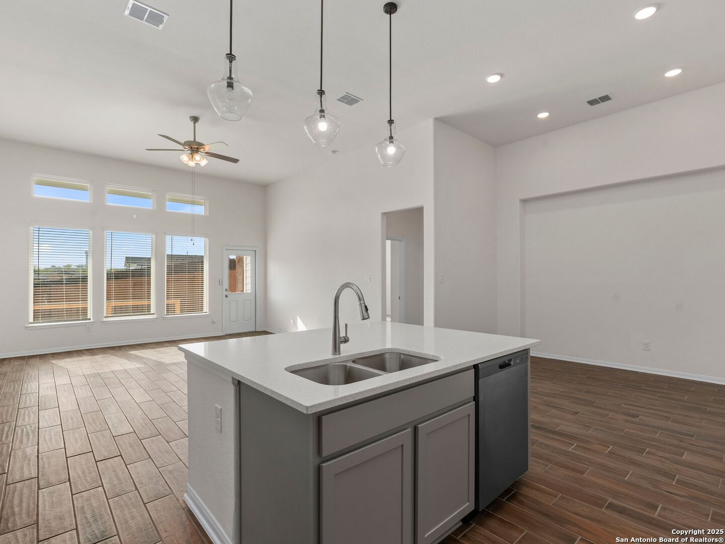 6288 Black Butte