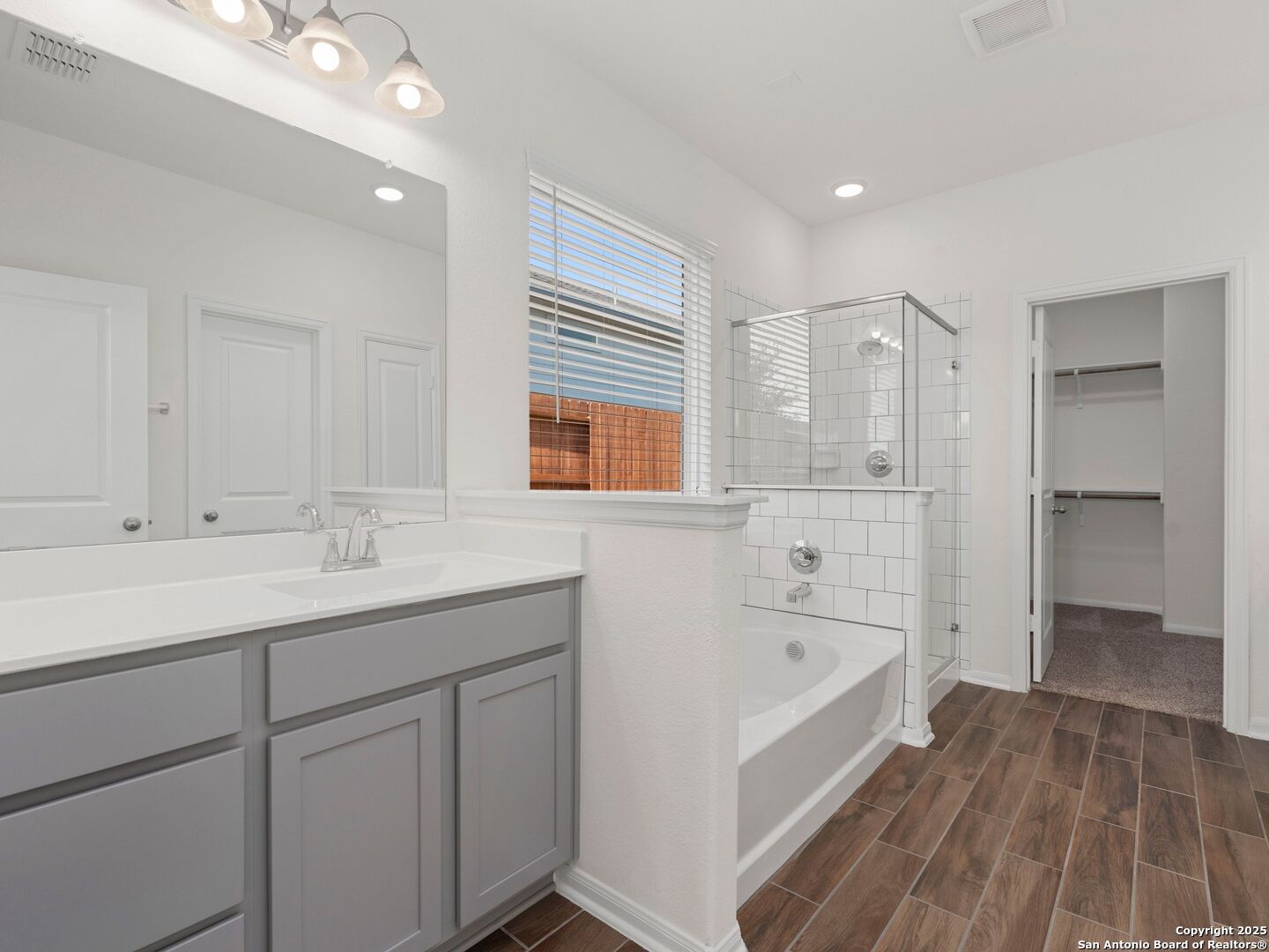 6288 Black Butte