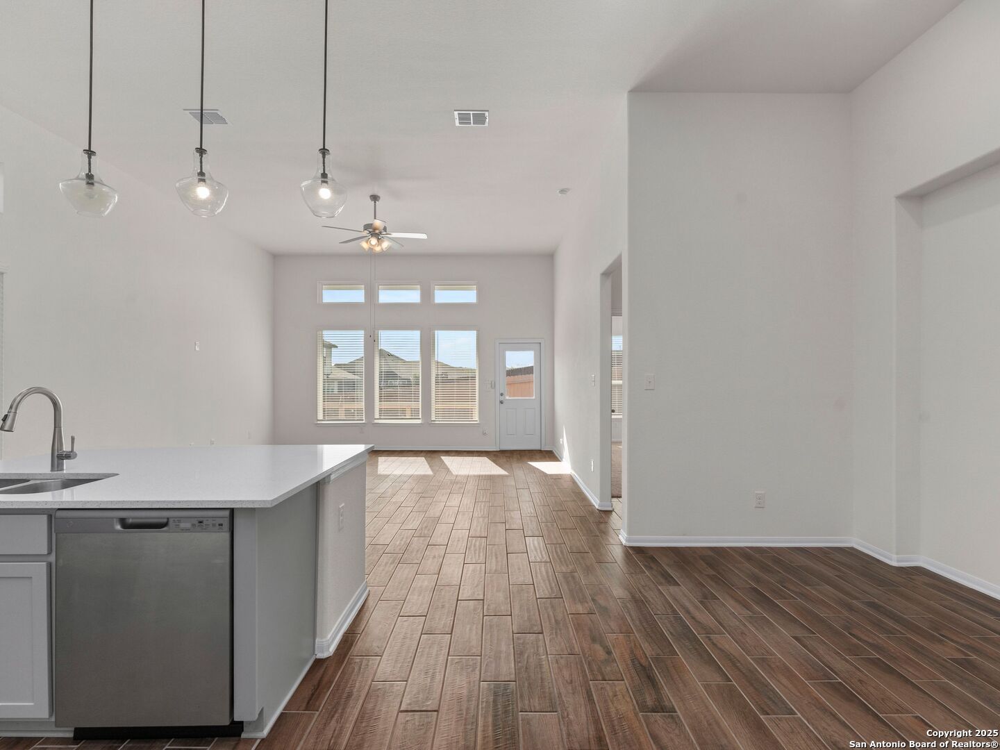 6288 Black Butte