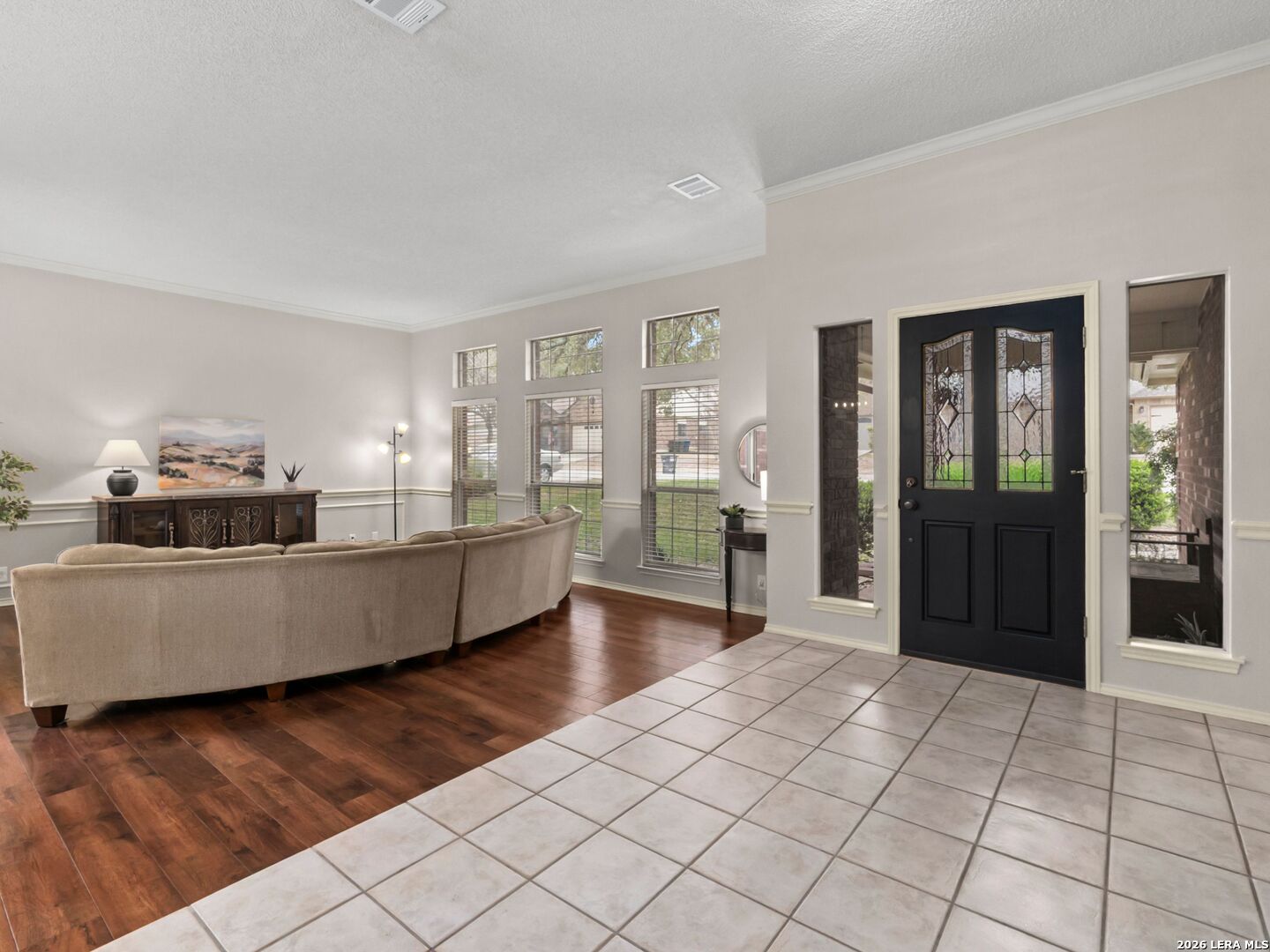 5854 Woodridge Oaks