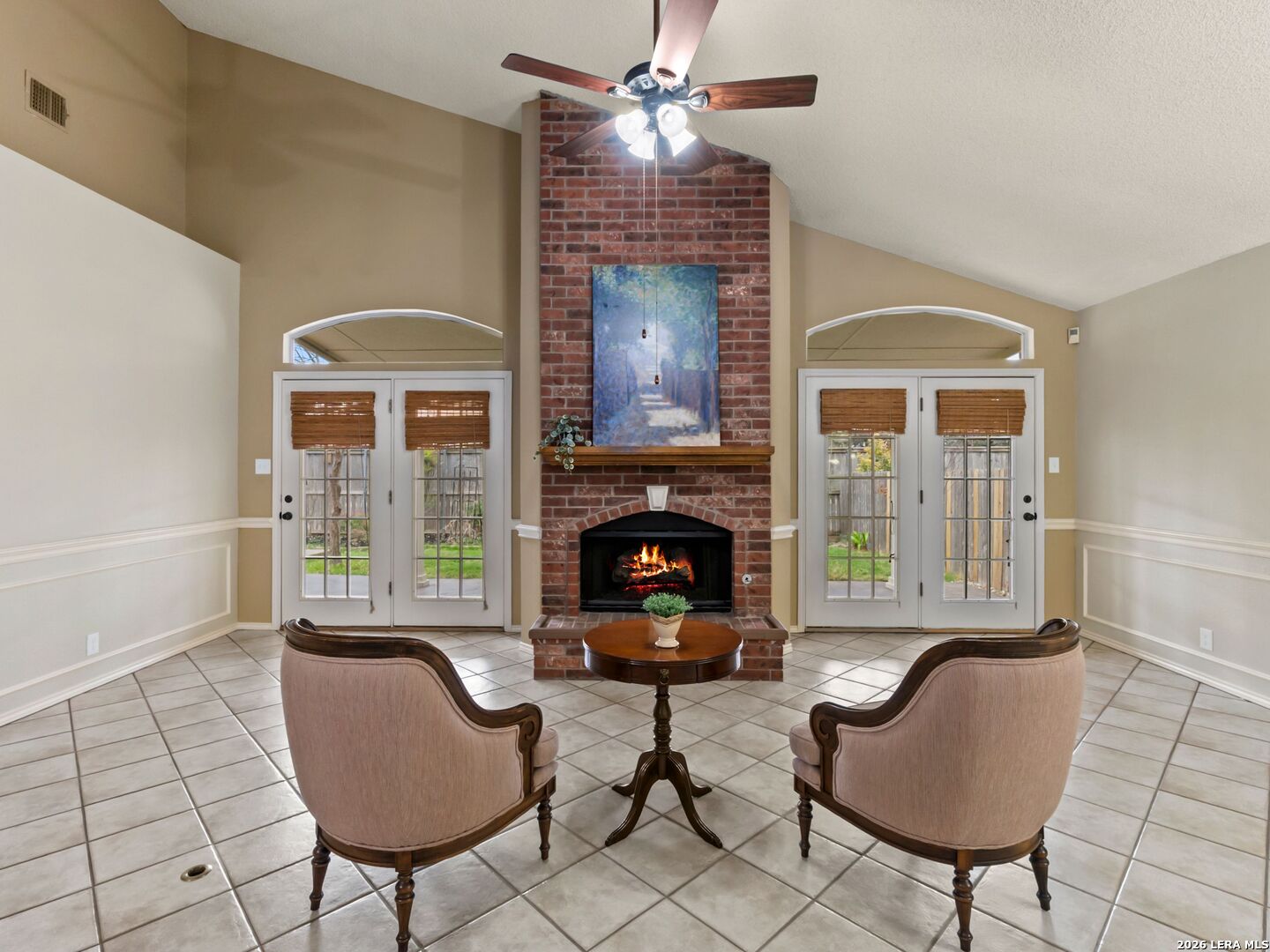 5854 Woodridge Oaks