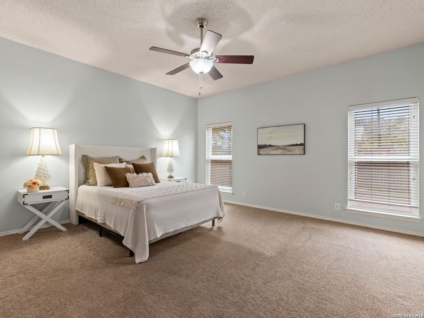 5854 Woodridge Oaks