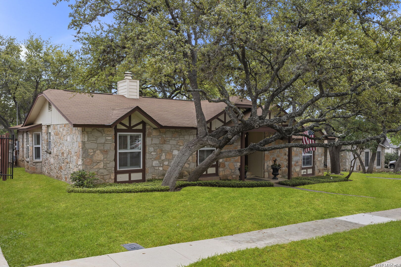 2526 Wilderness Hill