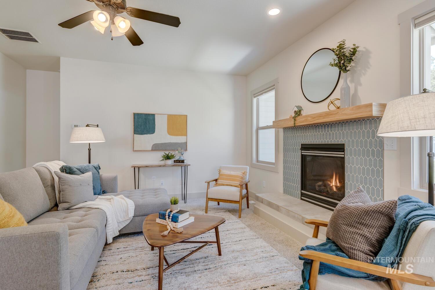 1017 N Shadowridge Ave