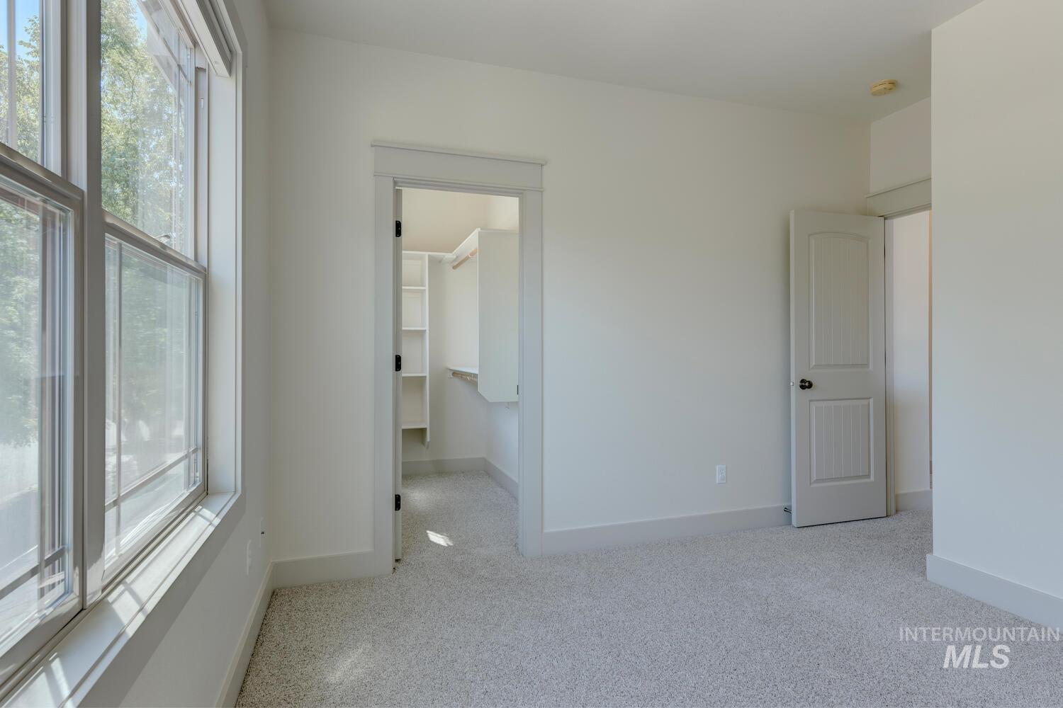 1017 N Shadowridge Ave